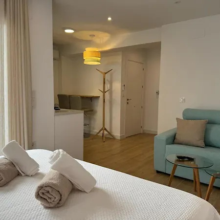 Balcon De Patios Con Parking Cordoue