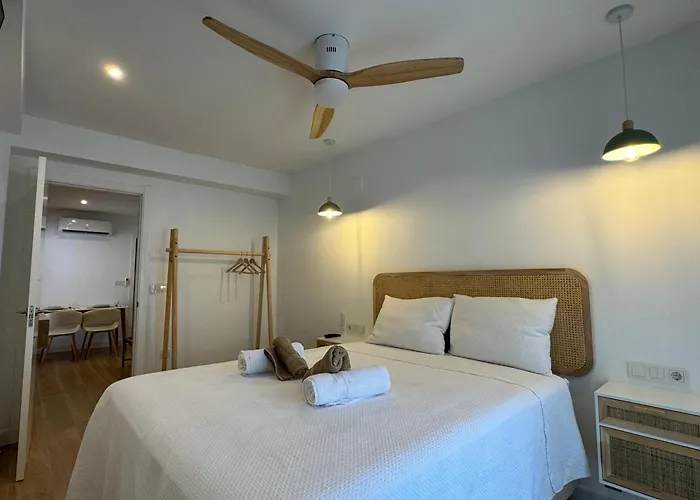 Balcon De Patios Con Parking Cordova