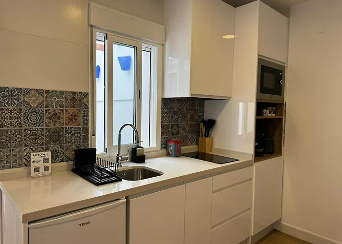 Balcon De Patios Con Parking Apartmán *