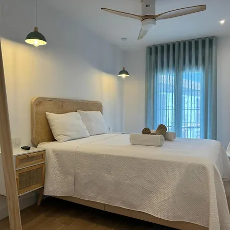 Balcon De Patios Con Parking * Cordoba