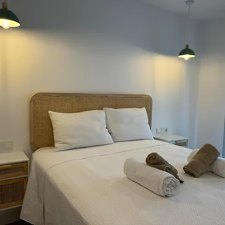 Balcon De Patios Con Parking